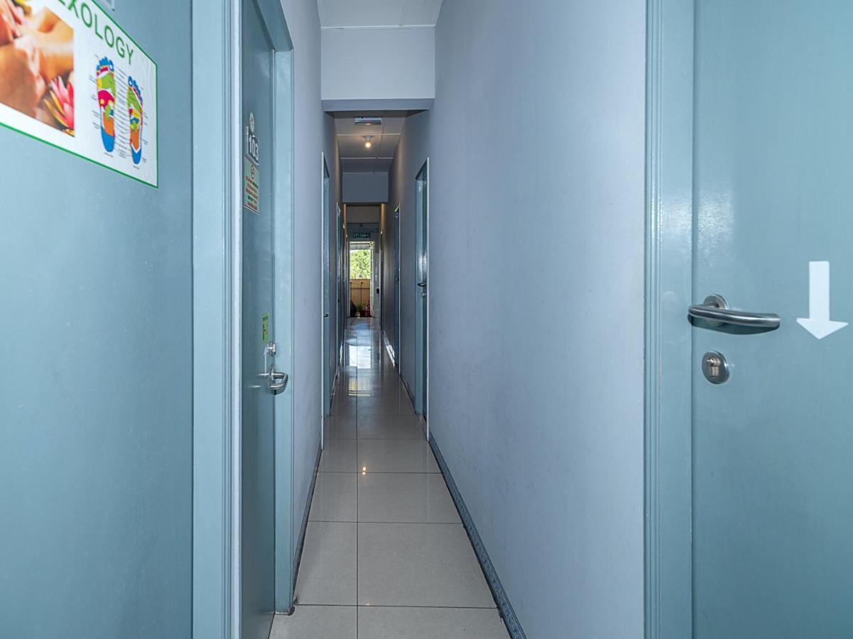 SPOT ON 90042 One Plaza Eco Hotel Keningau Esterno foto