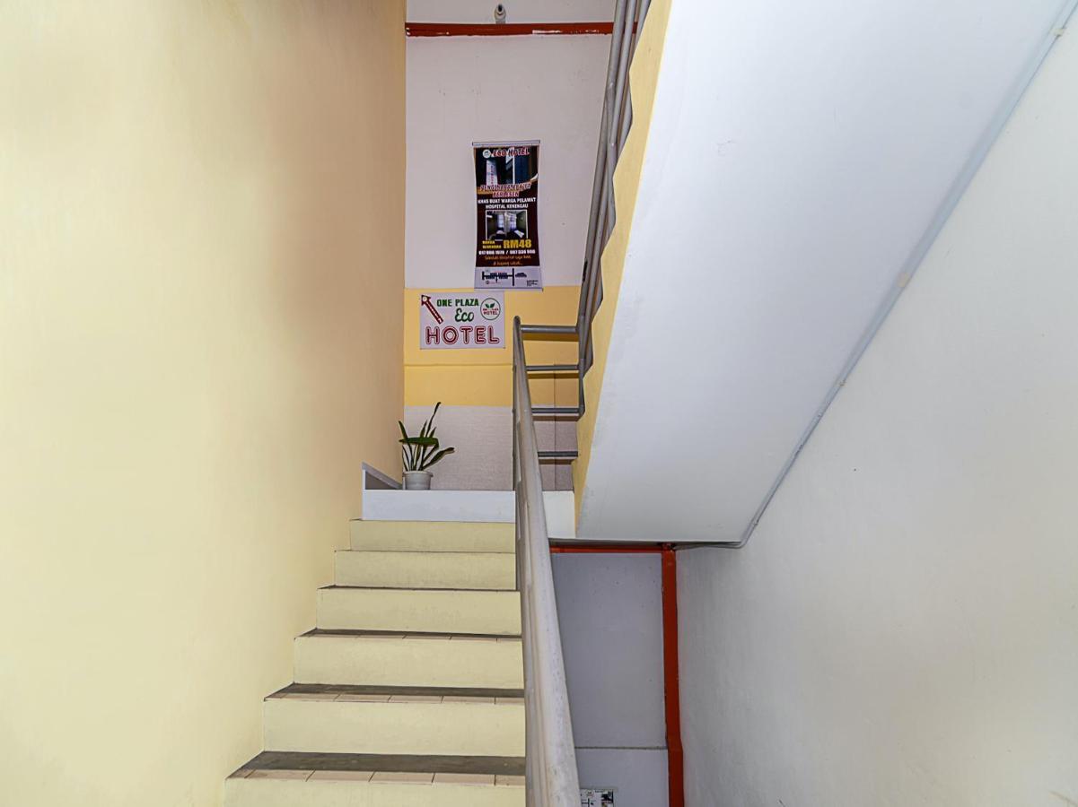 SPOT ON 90042 One Plaza Eco Hotel Keningau Esterno foto